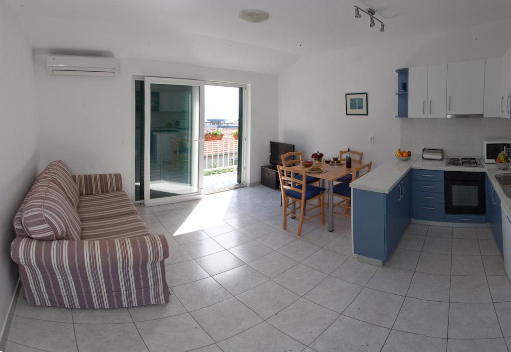 Apartment Firule Sandy Beach Split Exterior photo